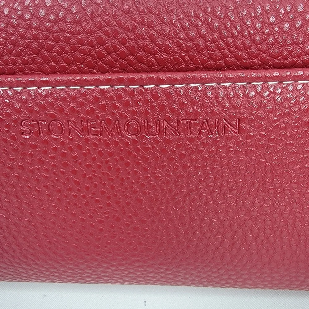 Stone Mountain Accessories Red Leather‎ Wallet/Clutch. P170
